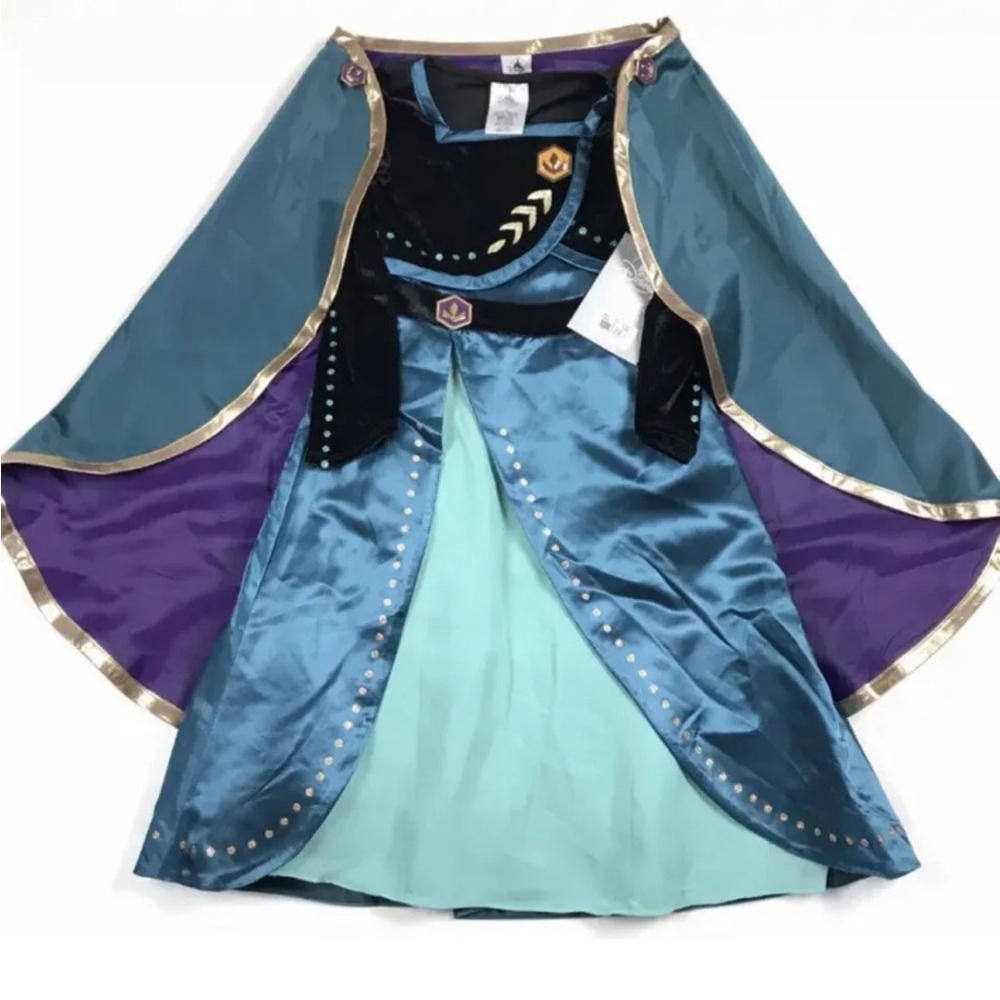 Disney store Frozen 2 Queen Anna costume dress cape NWT